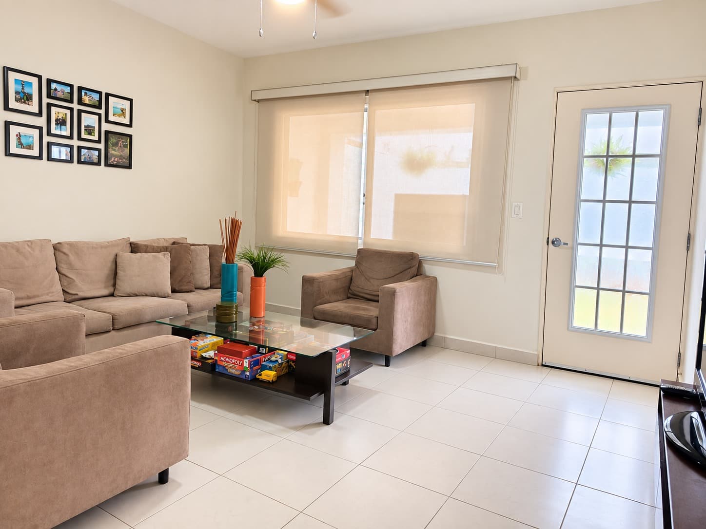Casa 3 recámaras con patio en PH Quintas de Versalles, Juan Díaz