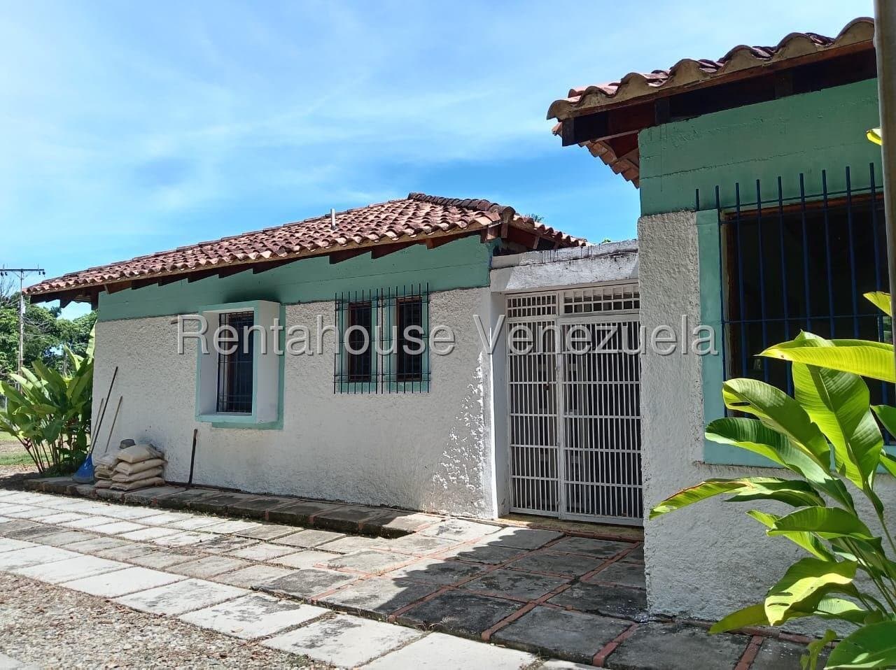 Casa en venta en Flor de Mayo