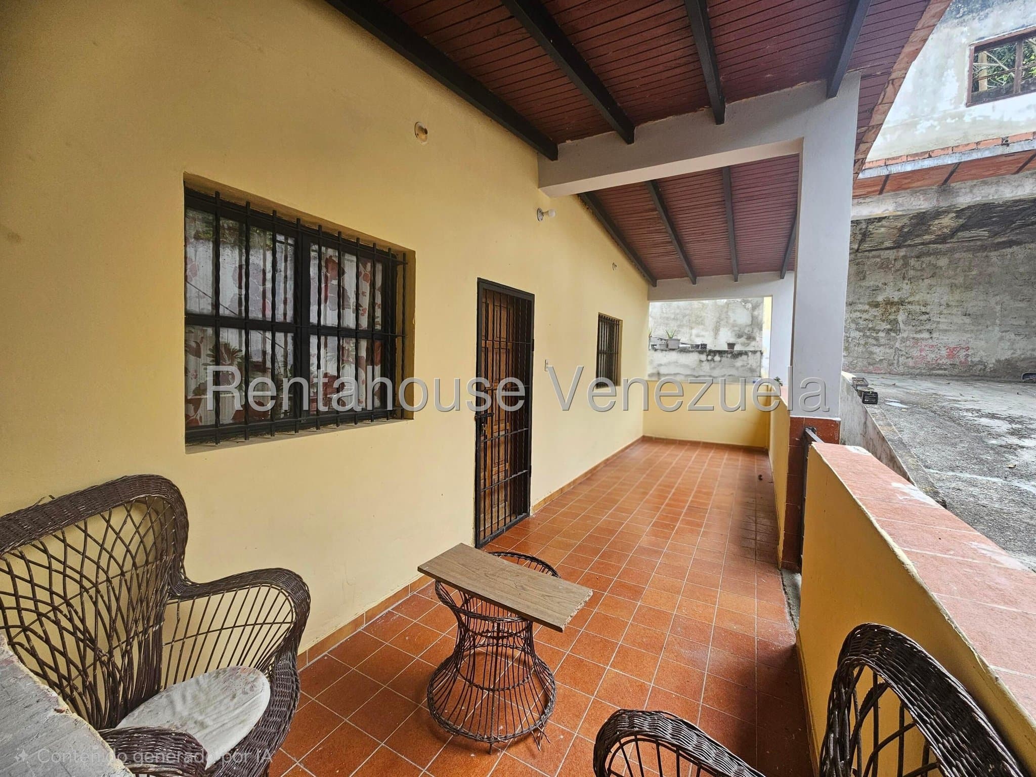 Casa en venta en Avenida Principal Cecilio Acosta
