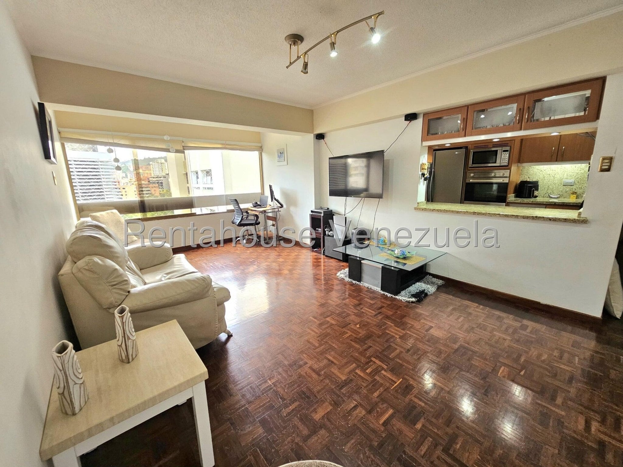 Apartamento en venta en Los Samanes - Foto 1