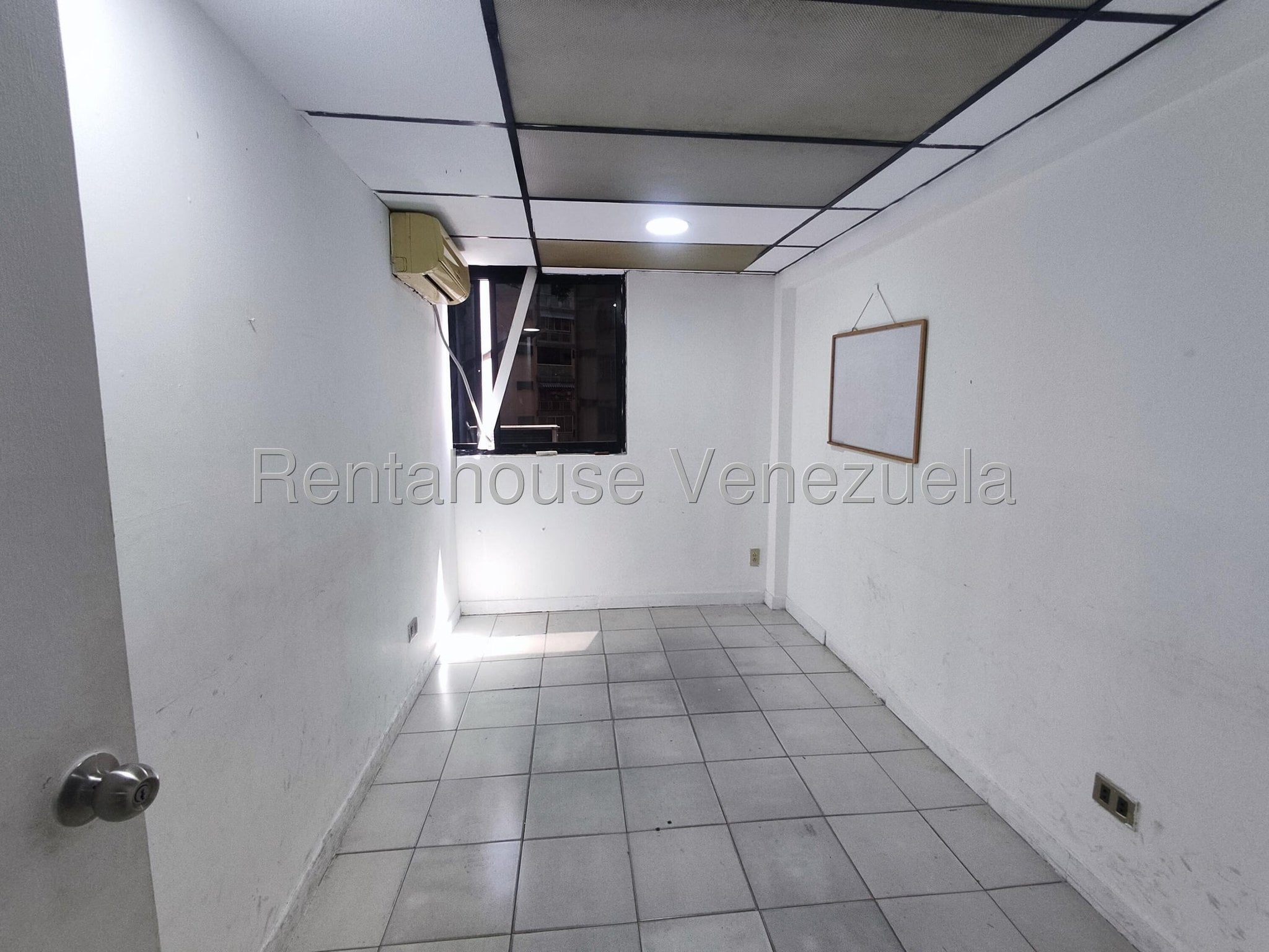 Oficina en alquiler en Los Caobos - Foto 1