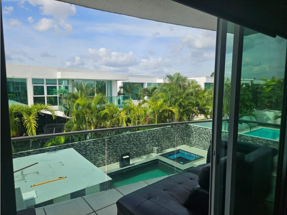 Casa 3 recámaras con piscina privada en PH Costa Esmeralda, Costa Sur — US$3,300/mes - Foto 1