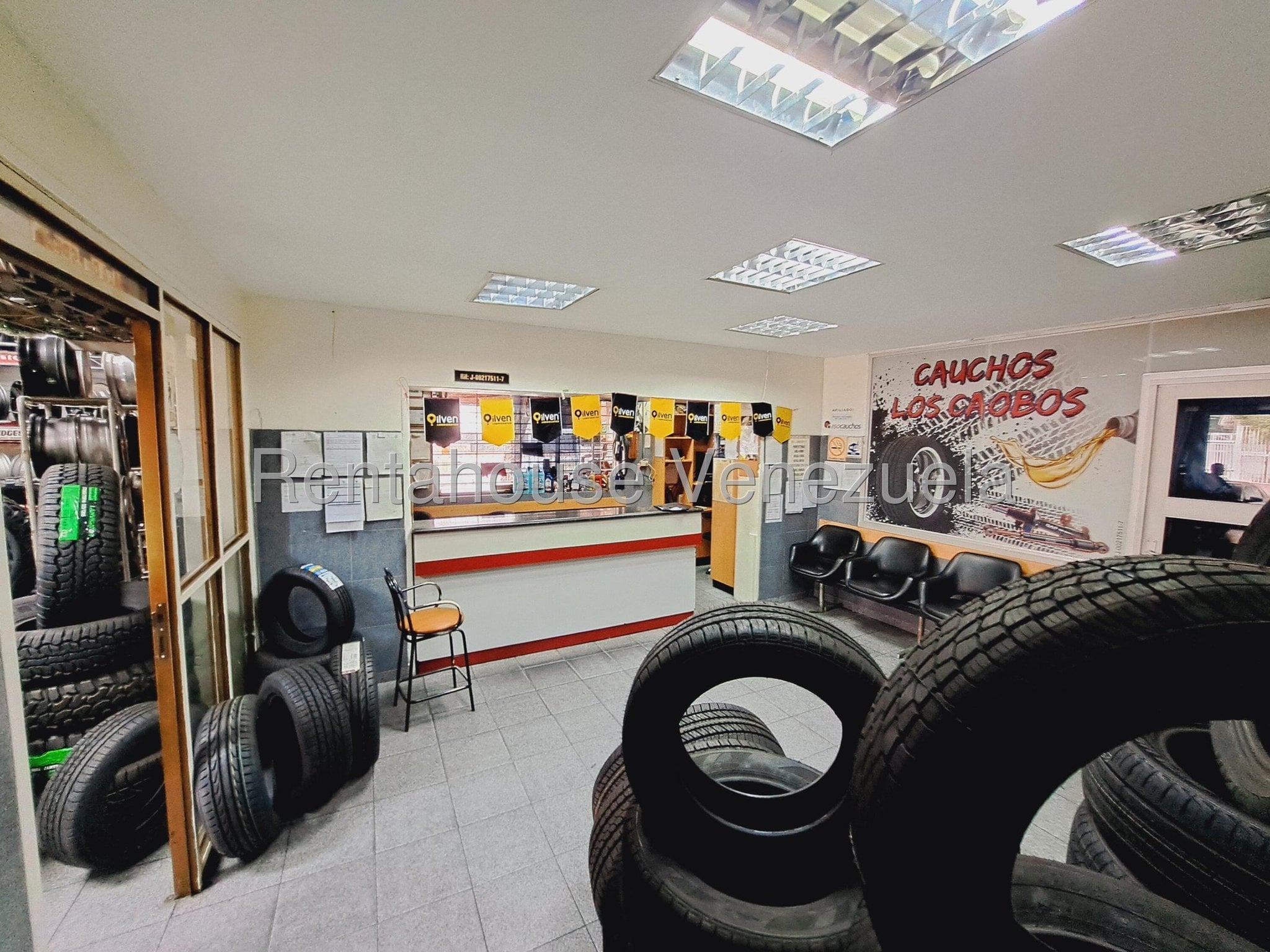 Local comercial en venta en Los Caobos - Foto 1
