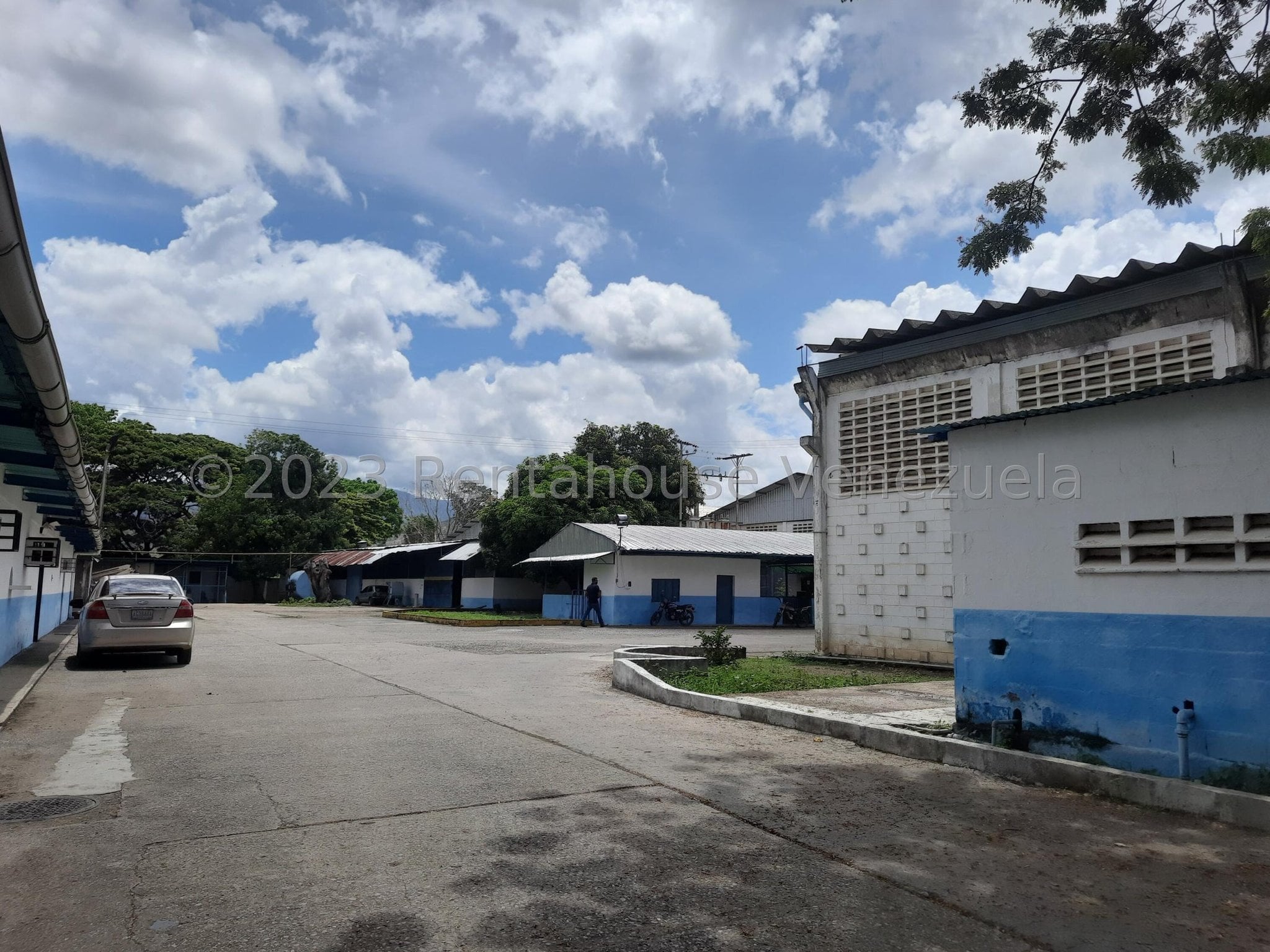 Galpón en venta en Zona Industrial - Foto 1